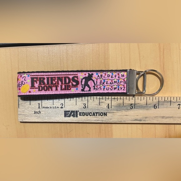 Stranger Things Keychain Accessory - Picture 3 of 4